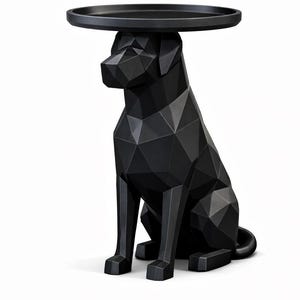 Könnte beinhalten: Ein schwarzer, geometrischer Beistelltisch in Hundeform. Der Tisch hat eine flache, kreisförmige Oberseite und ein detailliertes, eckiges Design. Der Hund sitzt, mit eingerollter Rute. Der Tisch besteht aus einem soliden, dunklen Material.