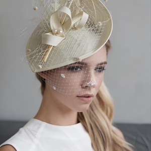 Pearl Fascinator - Etsy display picture 2