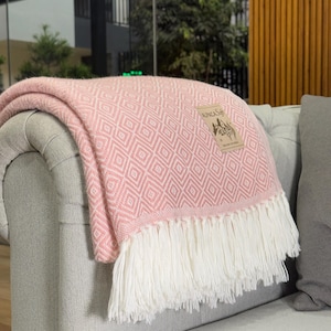 Deken van alpacawol, roze, 200 x 140 cm. Zachte bankdeken uit Peru.