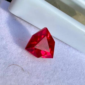 GIE Certified 3.60 Ct Flawless Natural Red Ruby Fancy Cut Loose Gemstone pendant for jewellery making