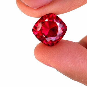 GIE-zertifizierter 9,30 Karat makelloser natürlicher roter Rubin in Kissenschliff, loser Edelstein