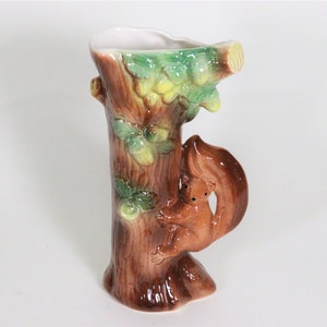 Eastgate Withernsea &#39;Fauna&#39; Tree and Squirrel Vase