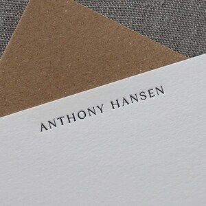 Papeterie typographique personnalisée - polices Serif, cartes de correspondance personnalisées pour hommes, cartes de correspondance