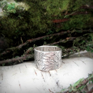 Silver Fern Ring, Rustic Wedding Band, Made With Real Leaves, Artisan Handcrafted with Reclaimed Fine Silver, Woodland image 4