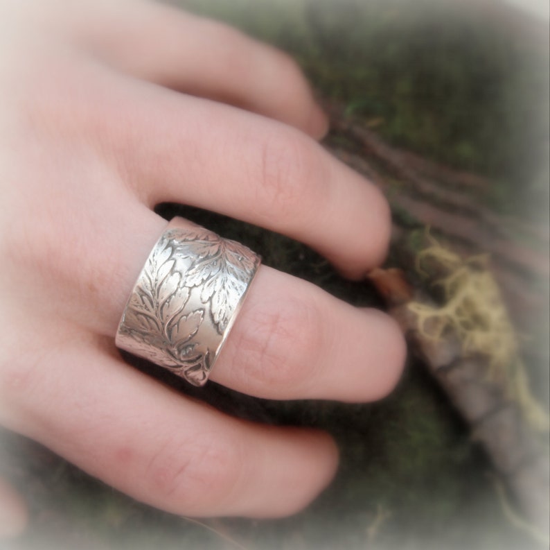Silver Fern Ring, Rustic Wedding Band, Made With Real Leaves, Artisan Handcrafted with Reclaimed Fine Silver, Woodland image 5
