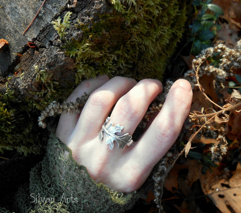 Oak Leaf Ring, Woodland Leaf Ring, Real Leaf Ring, Elven Leaf Ring, Silvan, Artisan Handcrafted Recycled Fine Silver, Botanical Ring image 2