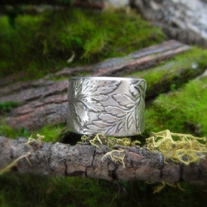 Silver Fern Ring, Rustic Wedding Band, Made With Real Leaves, Artisan Handcrafted with Reclaimed Fine Silver, Woodland image 1