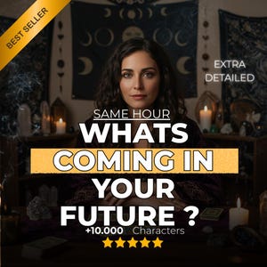 Op de afbeelding: Een afbeelding met een vrouw met donker haar in het midden. Tekstoverlay luidt "SAME HOUR WHATS COMING IN YOUR FUTURE?" met een "BEST SELLER" banner. De achtergrond bevat kaarsen en mystieke decoraties.