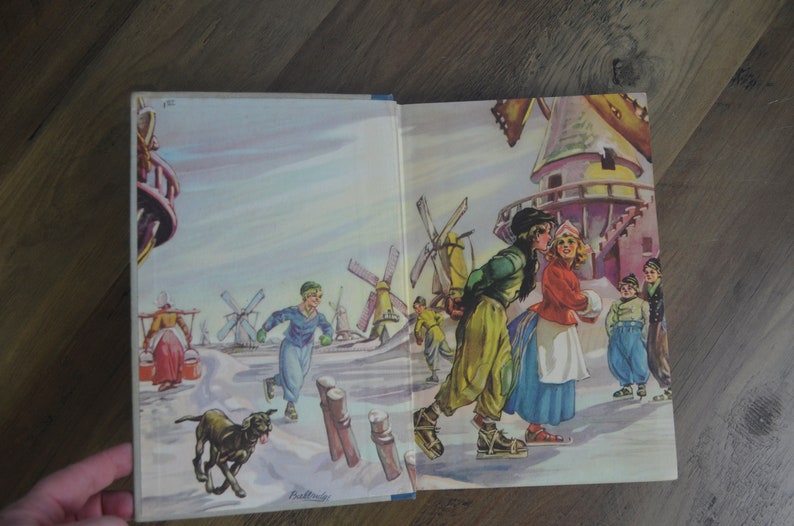 Hans Brinker or The Silver Skates, A Story of Life in Holland, by Mary Mopes Dodge, Illustrated Junior Library, 1945 image 3
