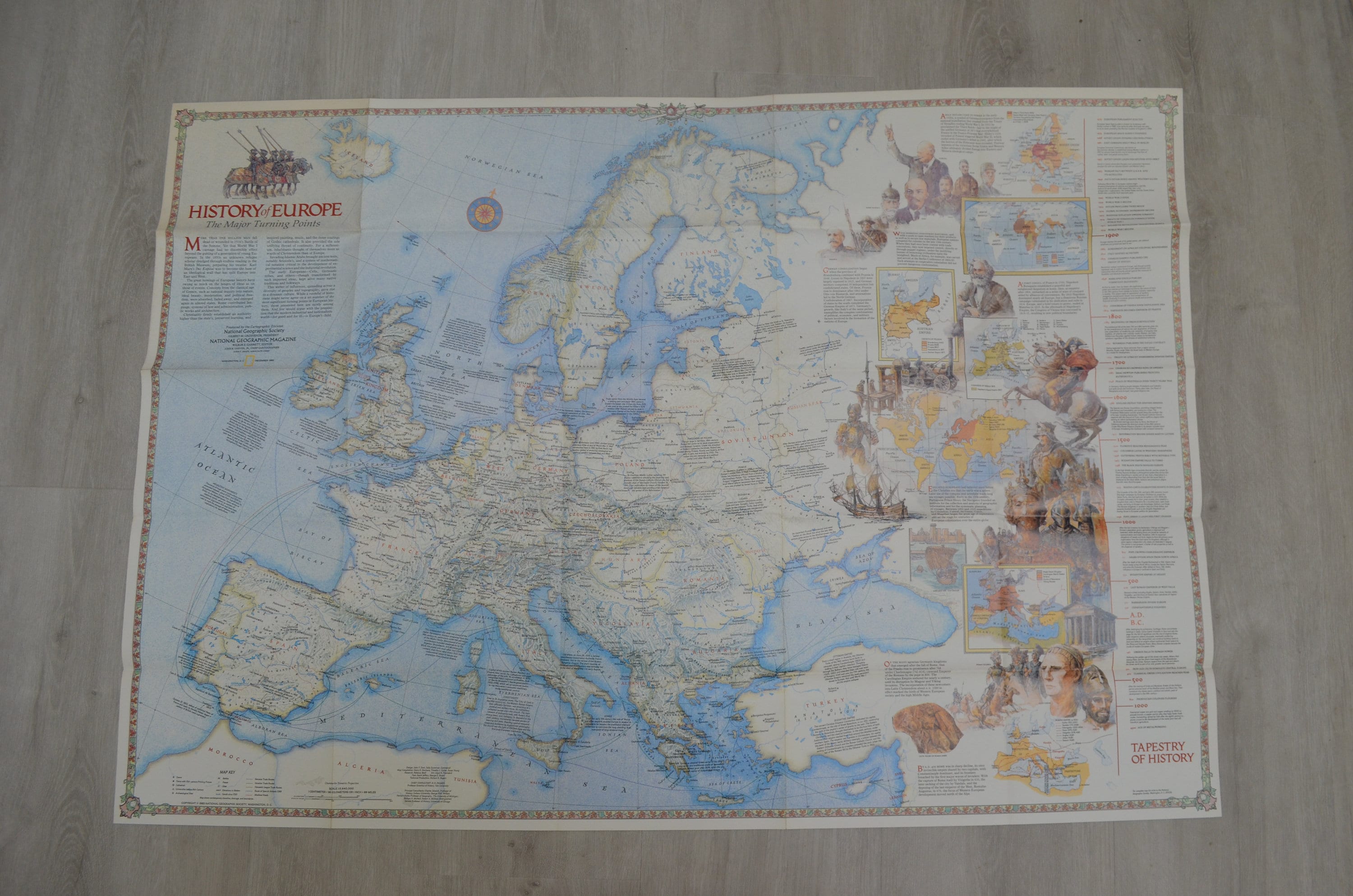 Vintage National Geographic Map of Europe, 1983, Two-sided - Etsy display picture 1