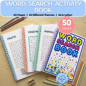 Puede incluir: Una colección de libros de actividades de búsqueda de palabras con cubiertas coloridas y encuadernación en espiral. Los libros presentan temas como frutas, verduras y animales, con el título "WORD SEARCH BOOK". Incluye 50 páginas y 44 temas diferentes.