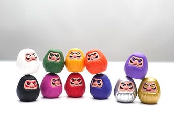 Tiny Daruma Doll 1.5cm – Hand-Painted Japanese Lucky Charm Zen Desk Decor