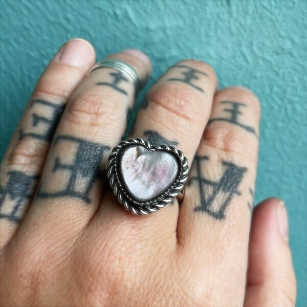 Black Mother of Pearl Heart Sterling Silver Ring