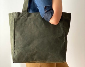 Waxed Canvas Tote Bag - Market Bag - Everyday Bag - Military Green