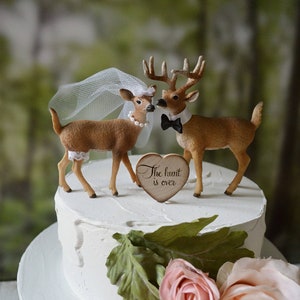 Wedding cake topper deer hunter hunting groom buck doe camouflage antlers buck rack animal bride groom deer topper Mr and Mrs rustic wedding