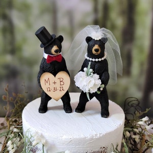 Black bear wedding cake topper wood heart personalized animal bride and groom hunting themed bear lover hunter country wedding sign rustic