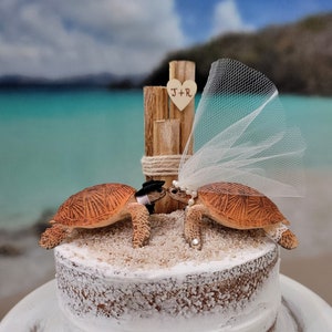 Sea turtle-bride-groom-Mr and Mrs-wedding-cake topper-beach-destination-turtle-ocean-turtle lover-starfish-grooms cake-woodland-animal image 1