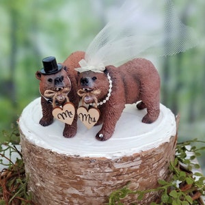 grizzly bear wedding cake topper Mr and Mr bear cake topper zoo animal  theme brown bear country barn rustic fall decorated bride groom