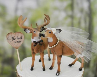 Buck and doe wedding cake topper bride and groom hunting couple antler hunting themed groom's cake camouflage deer wedding