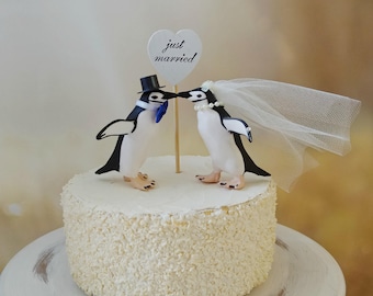 penguin wedding cake topper zoo themed bride groom animal kissing penguin lover Pittsburgh penguins chinstrap penguin mascot college lover