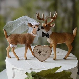 Wedding cake topper deer hunter hunting groom buck doe camouflage antlers buck rack animal bride groom deer topper Mr and Mrs rustic wedding