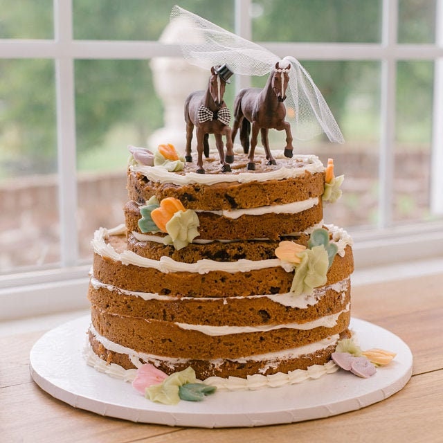 TzTwodcaz Mr & Mrs Wedding Cake Topper - Funny Western Theme With Groom & Bride On Horse, Cactus - View #2