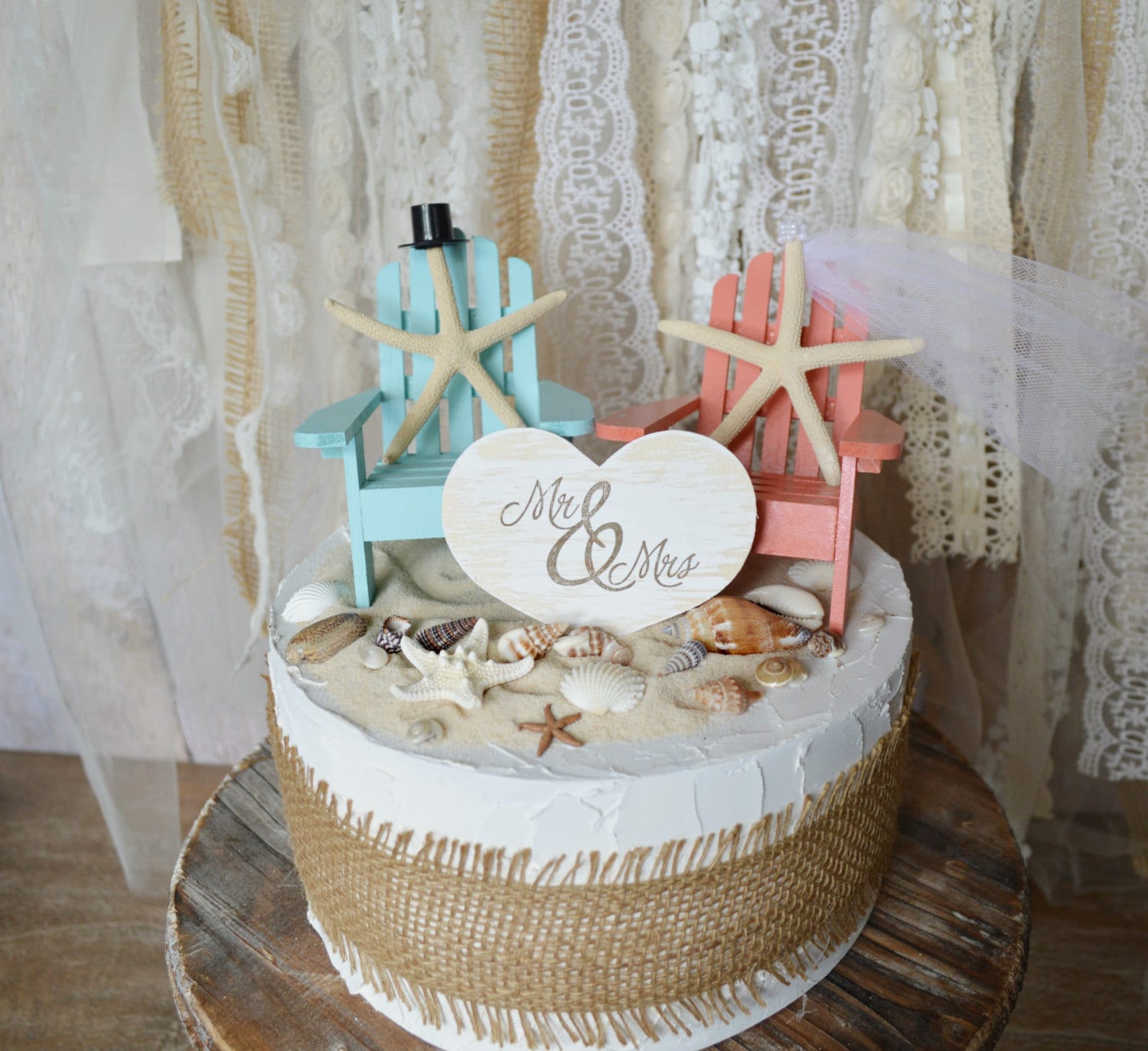 Beach wedding cake toppers bride and groom | Beachweddingtips.com