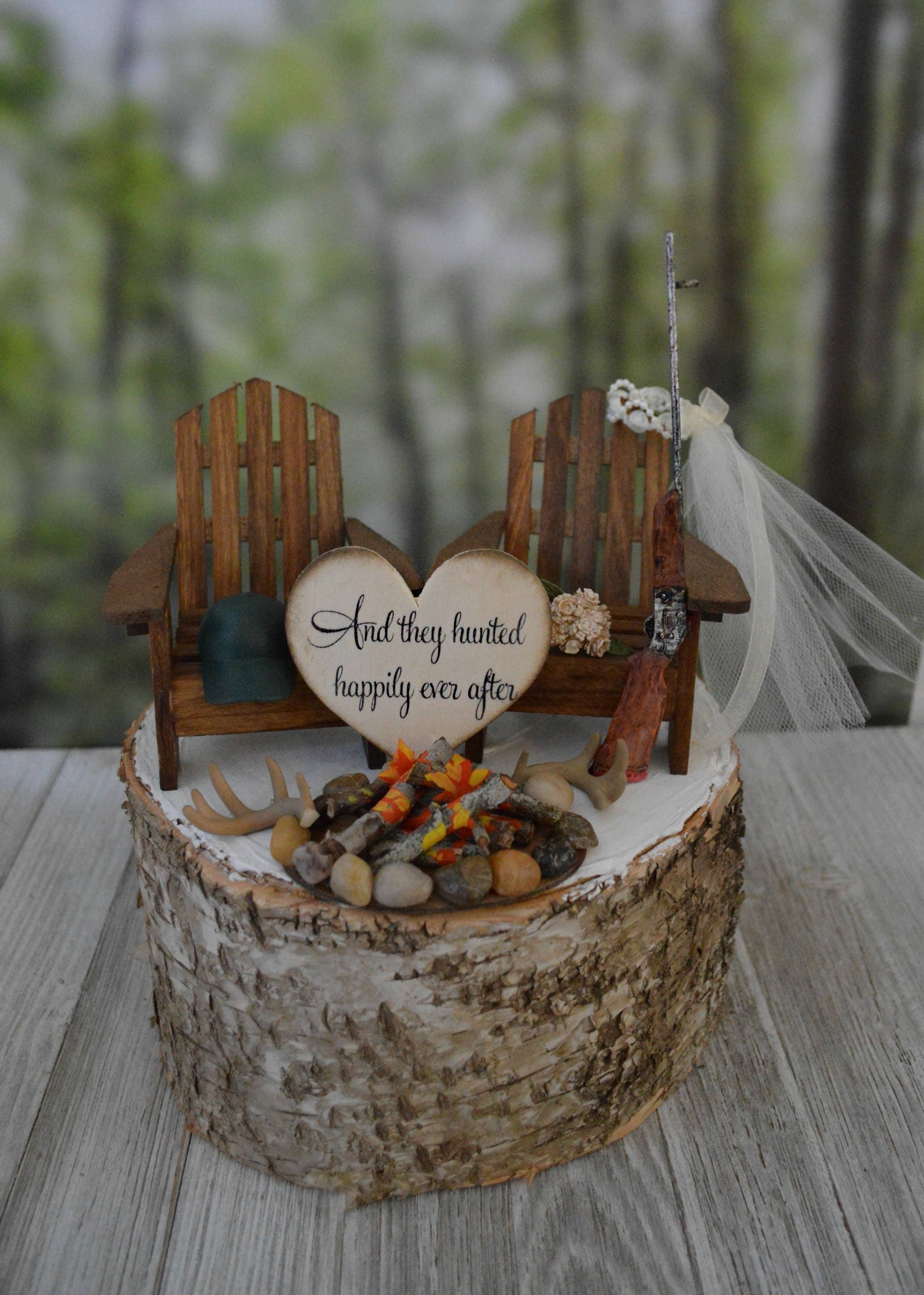 Cazador de ciervos pastel de bodas topper 1 caza temática novio cuernos  ciervo rack topper escopeta rifle fogata camping fogata buck doe decoración  - Etsy México, image size:2067x2897