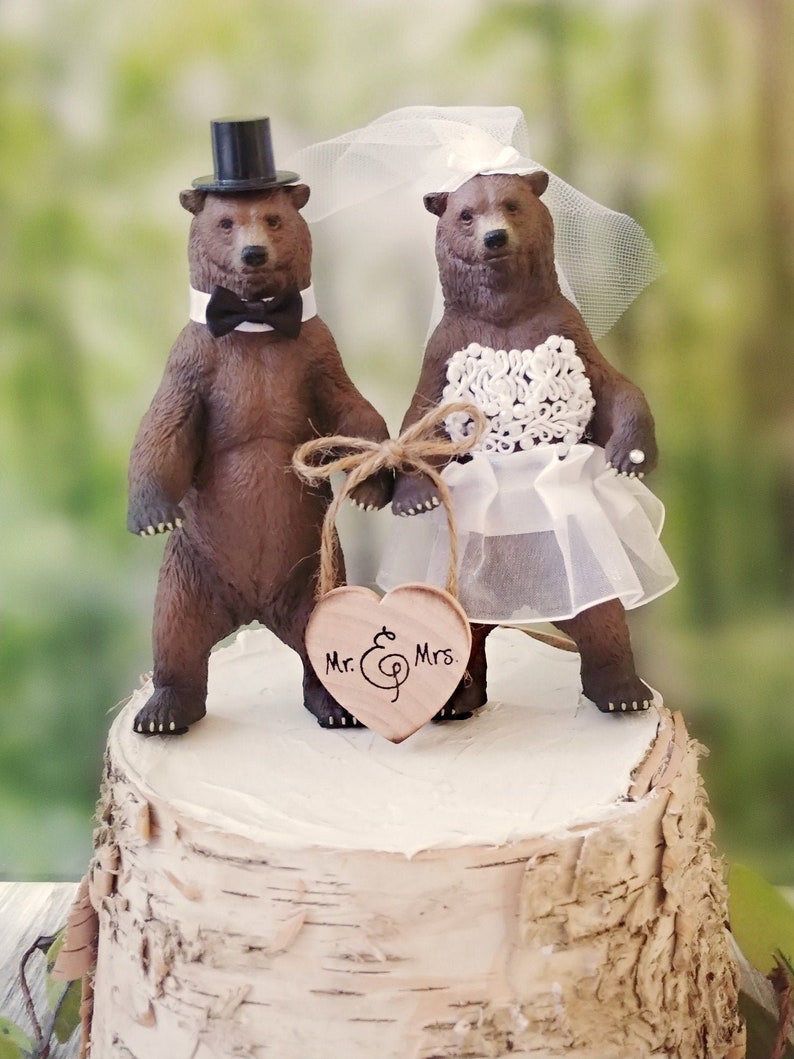Brown bear wedding cake topper circus zoo themed wedding