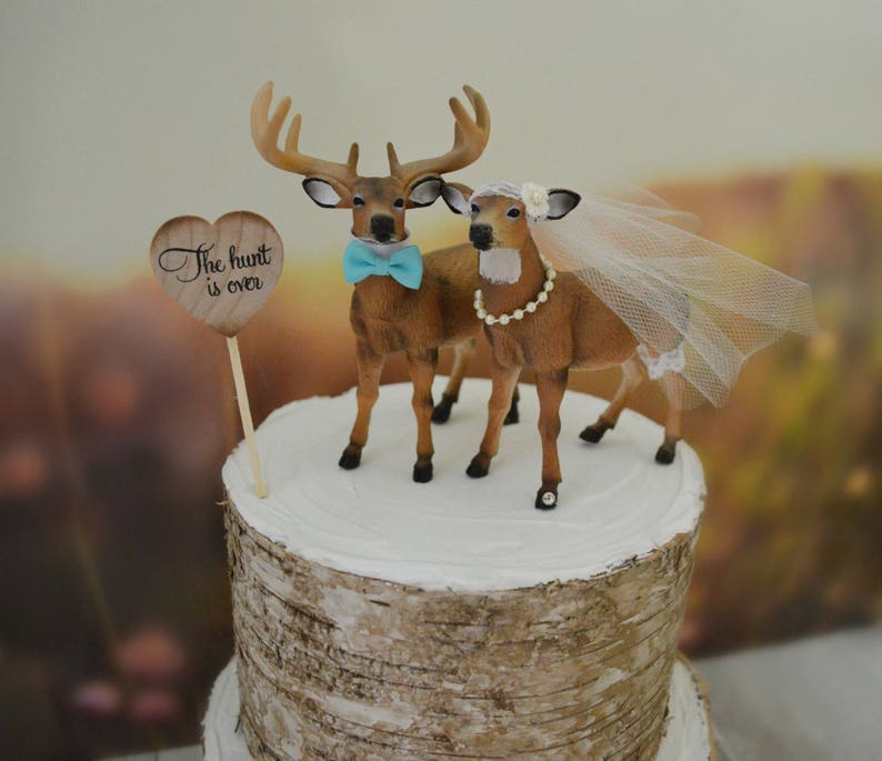 Buck and doe wedding cake topper bride and groom hunting couple antler hunting themed groom's cake camouflage deer wedding Bild 4