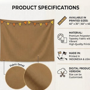 Puede incluir: Un tapiz marr&oacute;n con una pancarta de tri&aacute;ngulos naranjas y amarillos en la parte superior. El texto "PRODUCT SPECIFICATIONS" est&aacute; en la parte superior. El tapiz est&aacute; disponible en tama&ntilde;os de 101,6 cm x 76,2 cm y 152,4 cm x 101,6 cm. El material es tela de tapiz de poli&eacute;ster.