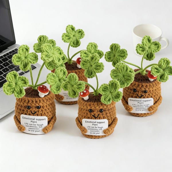 Gehaakte klavertje vier plant, emotionele ondersteuning augurk alternatief, gelukscadeau voor examen en nieuwe baan, schattig paddenstoelbureaudecor