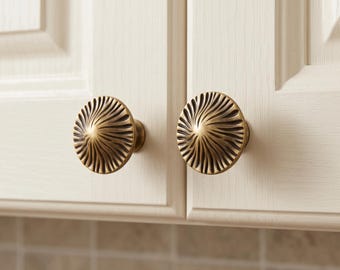 Sunburst Cabinet Knobs, Textured Drawer Knobs, Vintage Dresser Knob, Decorative Kitchen Cabinet Hardware, Art Deco Cupboard Furniture Knobs
