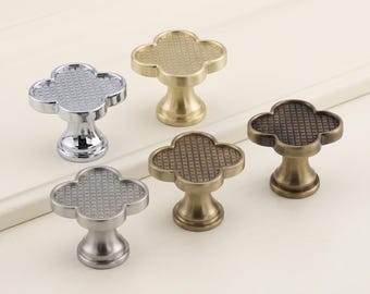 Tiradores de armario Clover, tiradores de cajón texturizados, tiradores decorativos para cómoda, herrajes para armarios de cocina, tiradores de armario vintage, muebles únicos