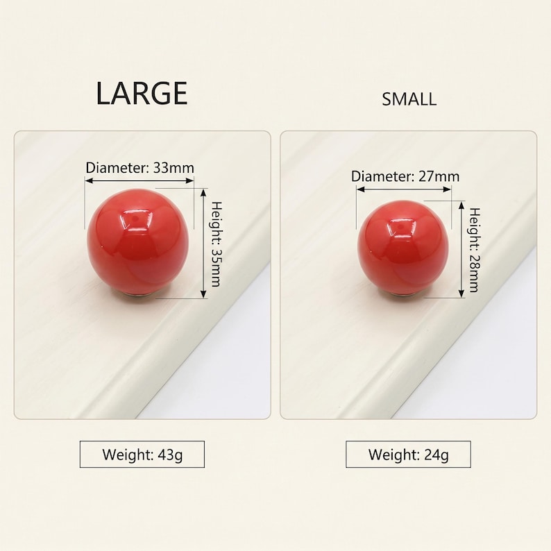 Puede incluir: Dos pomos esf&eacute;ricos rojos etiquetados como LARGE y SMALL. El pomo grande tiene un di&aacute;metro de 33mm, una altura de 35mm y un peso de 43g. El pomo peque&ntilde;o tiene un di&aacute;metro de 27mm, una altura de 28mm y un peso de 24g, indicados claramente.