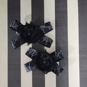 Gothic Spider Web Hair Clips – Set of 2 Halloween Bow Barrettes