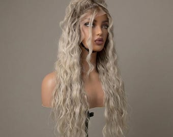 Askblond Ombre Peruk med Lace Front och Djupa Lockar - Högtemperaturfiber, 180 % Densitet