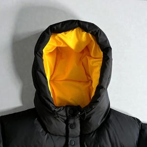 Chaqueta acolchada Corteiz Bolo V2 negra imagen 5