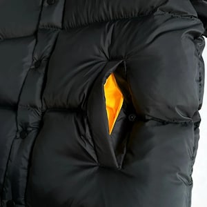 Chaqueta acolchada Corteiz Bolo V2 negra imagen 4