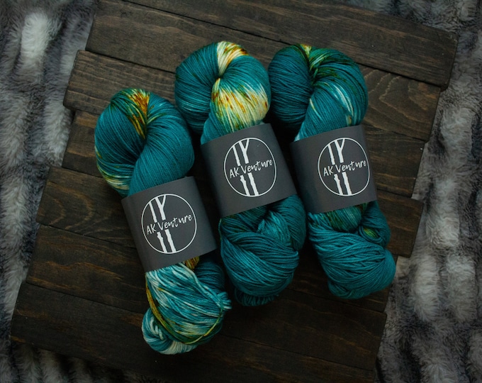 Lakeside | Fingering Weight | Hand dyed yarn | Sock Yarn | 4 Ply | 85/15 Superwash Extrafine Merino Wool Nylon | AK Venture Yarn