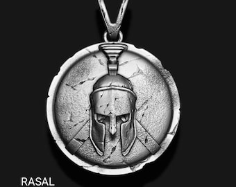 Collar con colgante de escudo de guerrero espartano hecho a mano en plata de ley 925, medallón griego, joyería de armadura de batalla antigua.