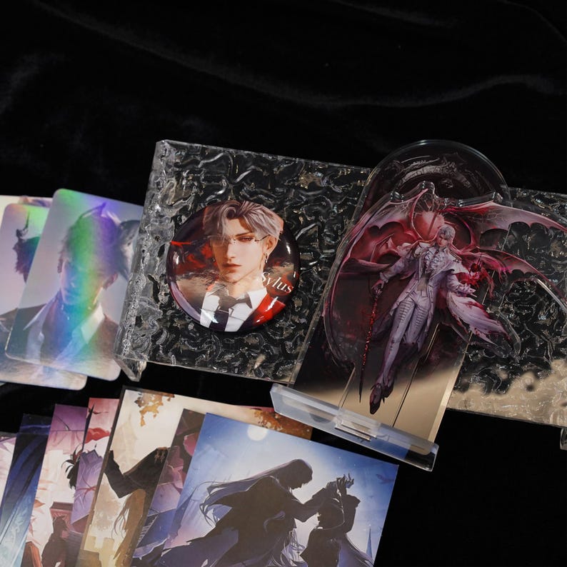 love-and-deepspace-standee-gift-box-sylus-silverwing-fiend-ideal