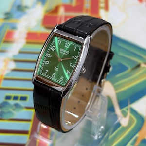 Vintage Seiko Men's Dress wrist Watch Tank Style, Black Leather Strap, Green Dial