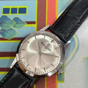 Elegant Jaeger-LeCoultre Club vintage watch manual wind Swiss luxury timepiece men