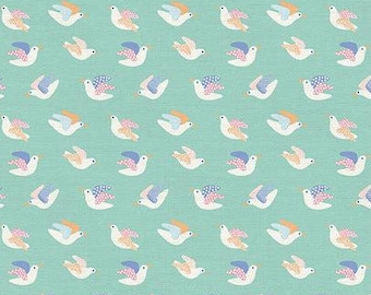 Sea Shells From Fisherman/'s Village Collection by Paintbrush Studio Fabric 100/% Quilt Shop Cotton