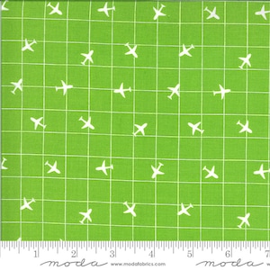 You're On The Radar Plane Grid i gräsgrönt från On the Go-kollektionen av Stacy Iest Hsu för Moda Fabric - 100 % Quilt Shop-bomull