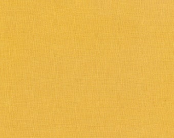 Kona Baumwollstoff in Currygelb von Robert Kaufman Fabrics - K001-1677