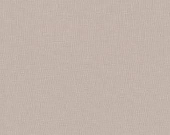 Doeskin Gray Solid Kona Cotton from Robert Kaufman Fabrics - K001-850