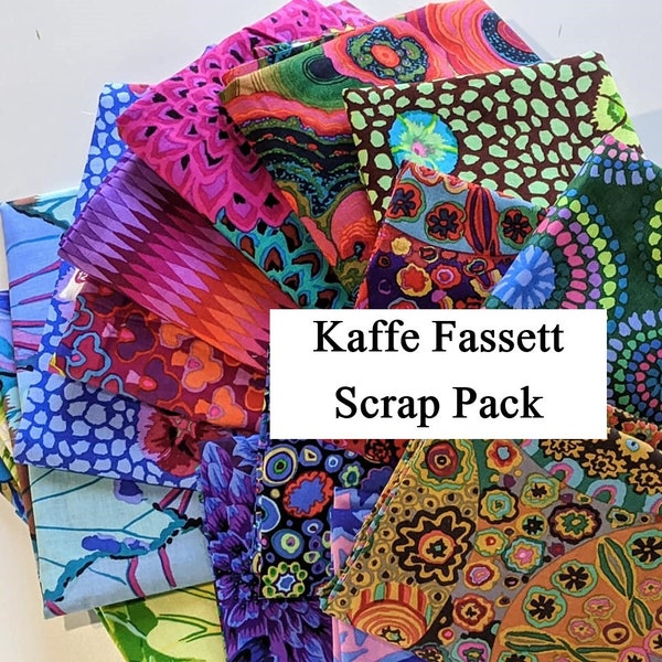 Confezione di scarti Kaffe Fassett dal tessuto Free Spirit - 2,5-3 iarde totali in ogni confezione - Colori, dimensioni e modelli variano - Tutti variano