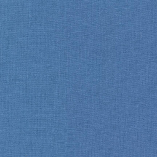 Delft Blue Solid KONA COTTON from Robert Kaufman Fabrics - K001-1101